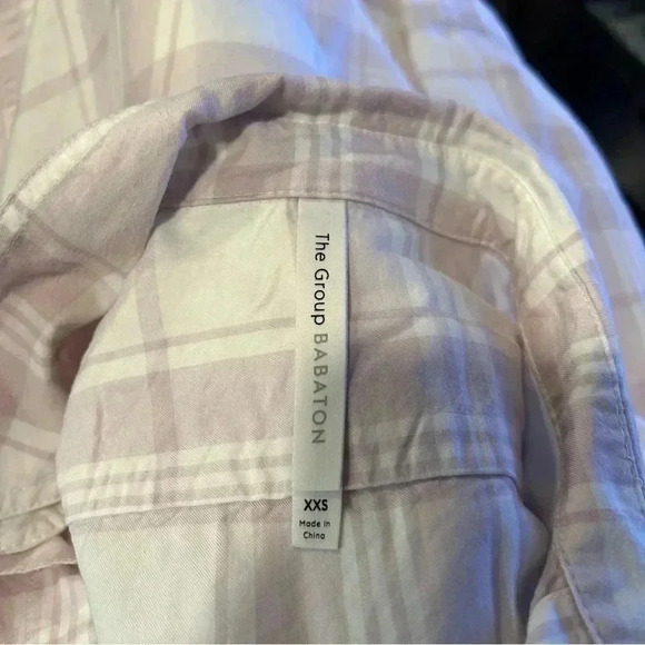 Aritzia  - The Group Babaton Button Up - Picture 4 of 6